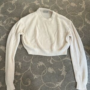 Off white crop sweater - Urban Outfitters size small
